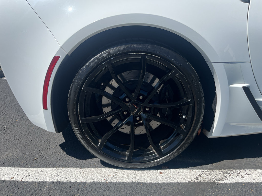 Used 2018 Chevrolet Corvette Grand Sport RWD image 13