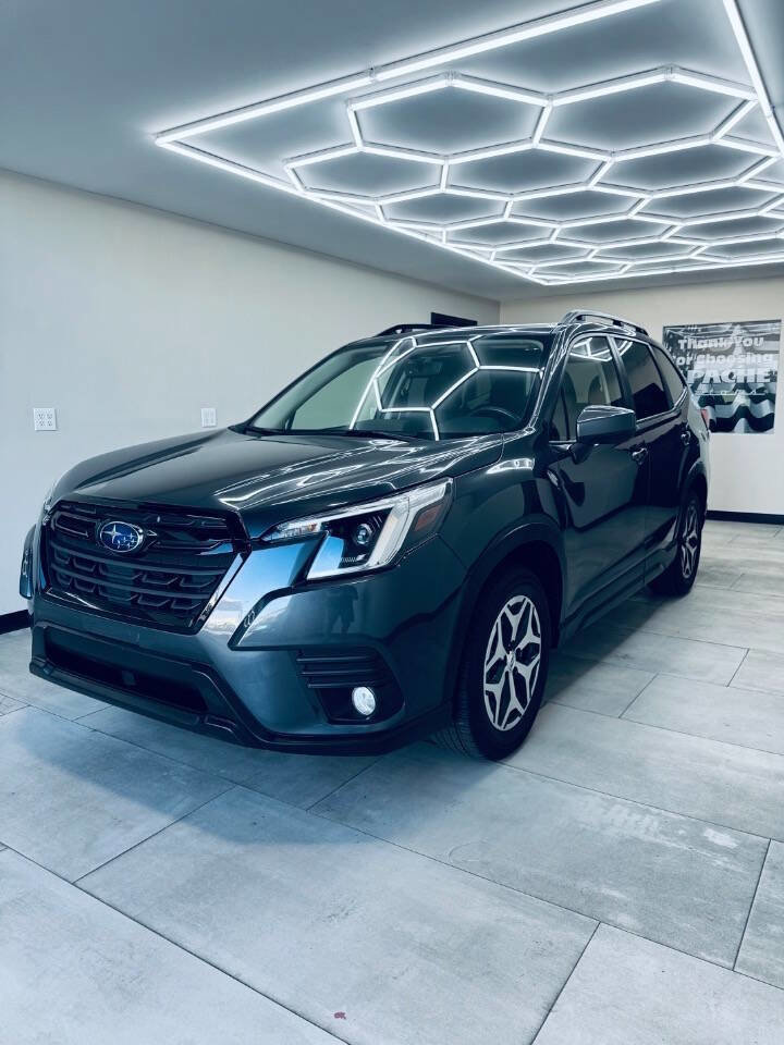Used 2022 Subaru Forester Premium w/ Popular Package #1 image 1