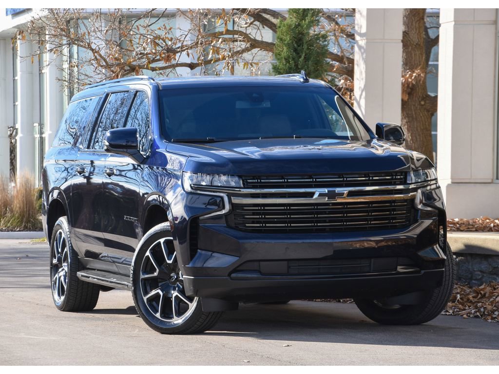 Used 2022 Chevrolet Suburban RST w/ Luxury Package image 1