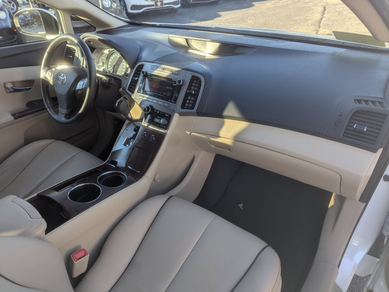 Used 2012 Toyota Venza XLE image 33