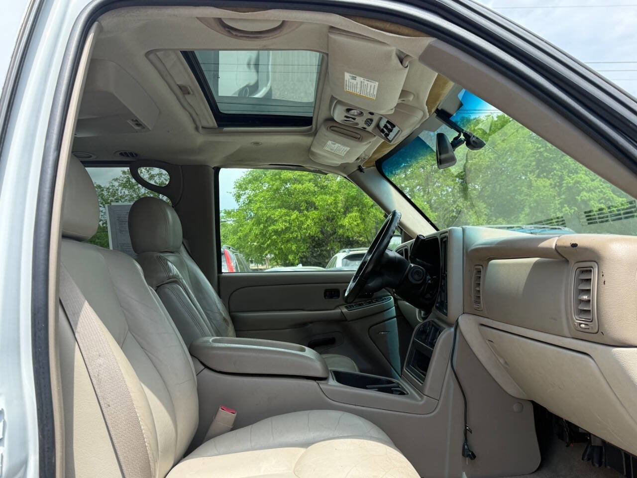Used 2004 GMC Yukon XL SLT w/ Preferred Equipment Group RWD image 30