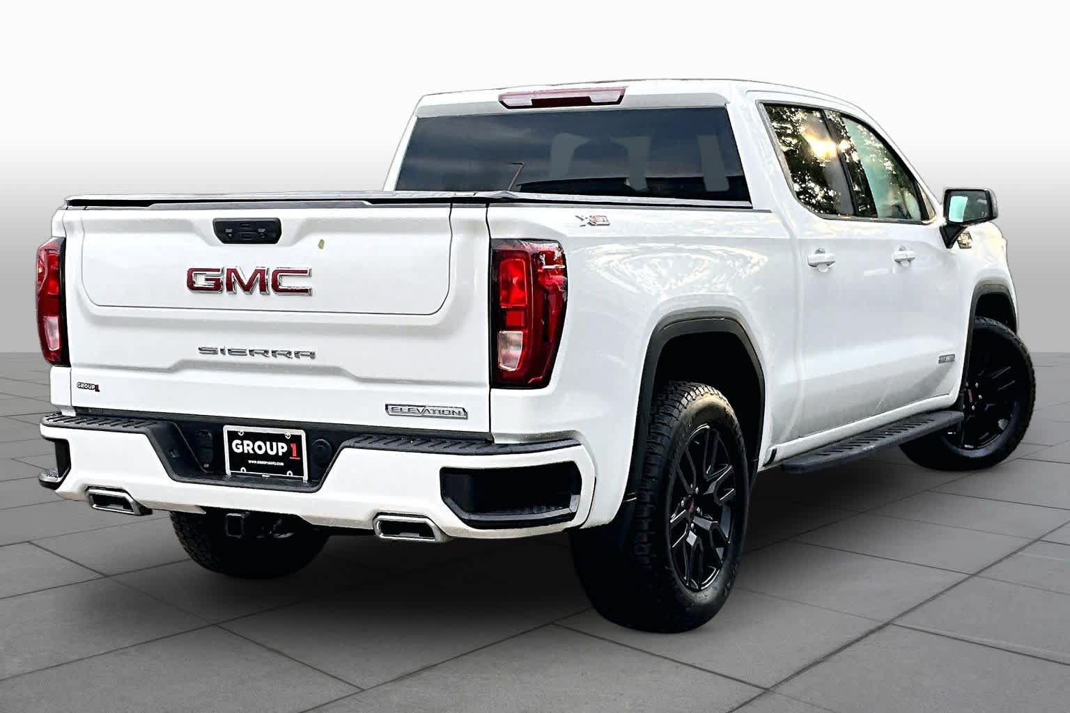 Used 2023 GMC Sierra 1500 Elevation w/ X31 Off-Road Package AWD/4WD image 13