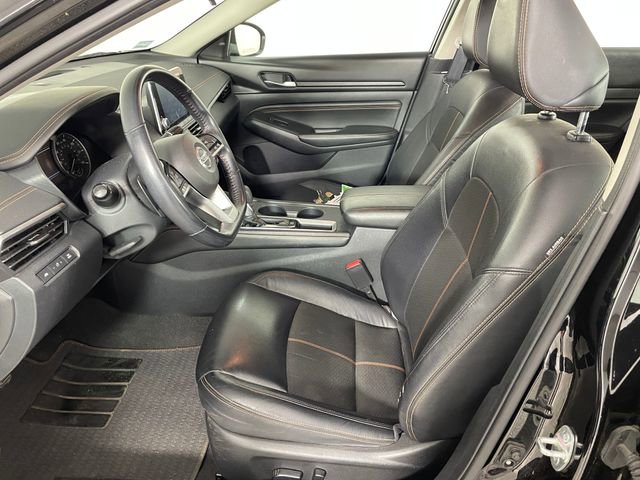 Used 2021 Nissan Altima 2.5 SR FWD image 2