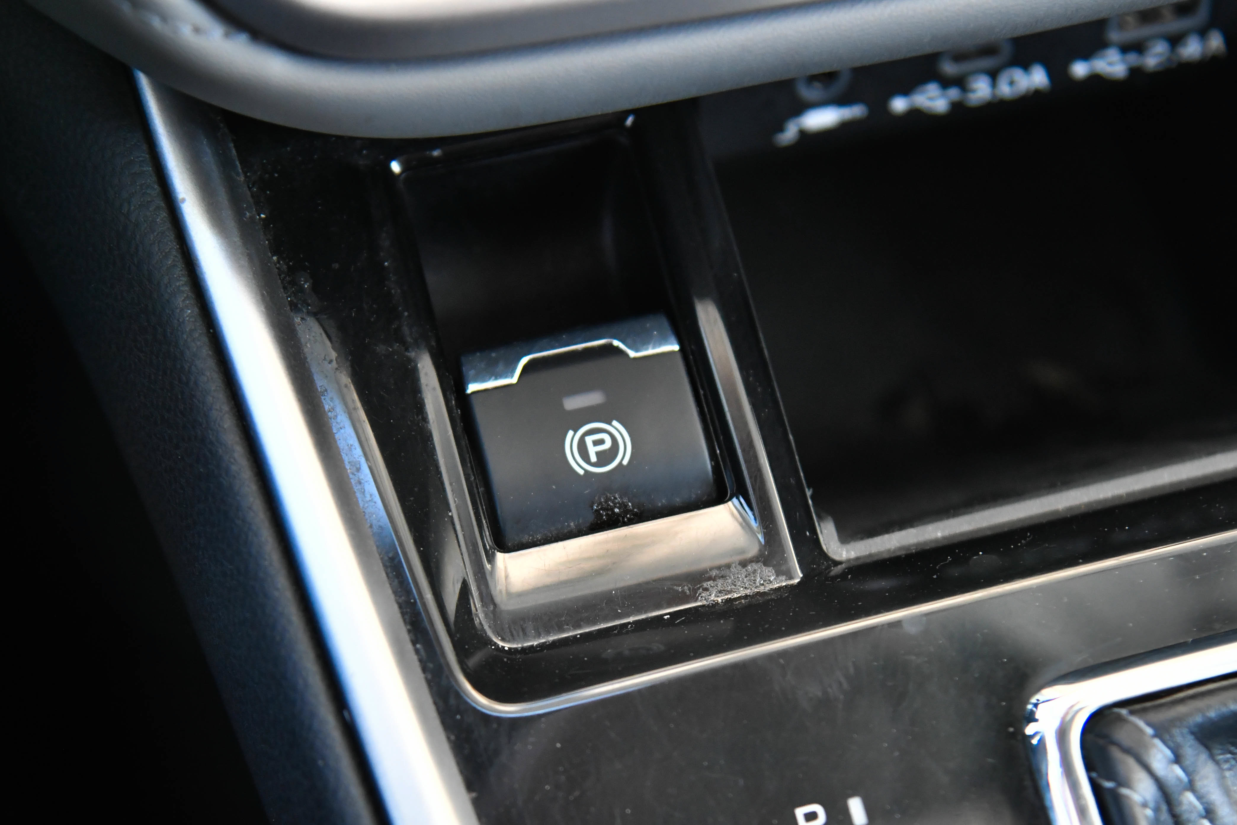 Used 2023 Subaru Outback Premium AWD/4WD image 25
