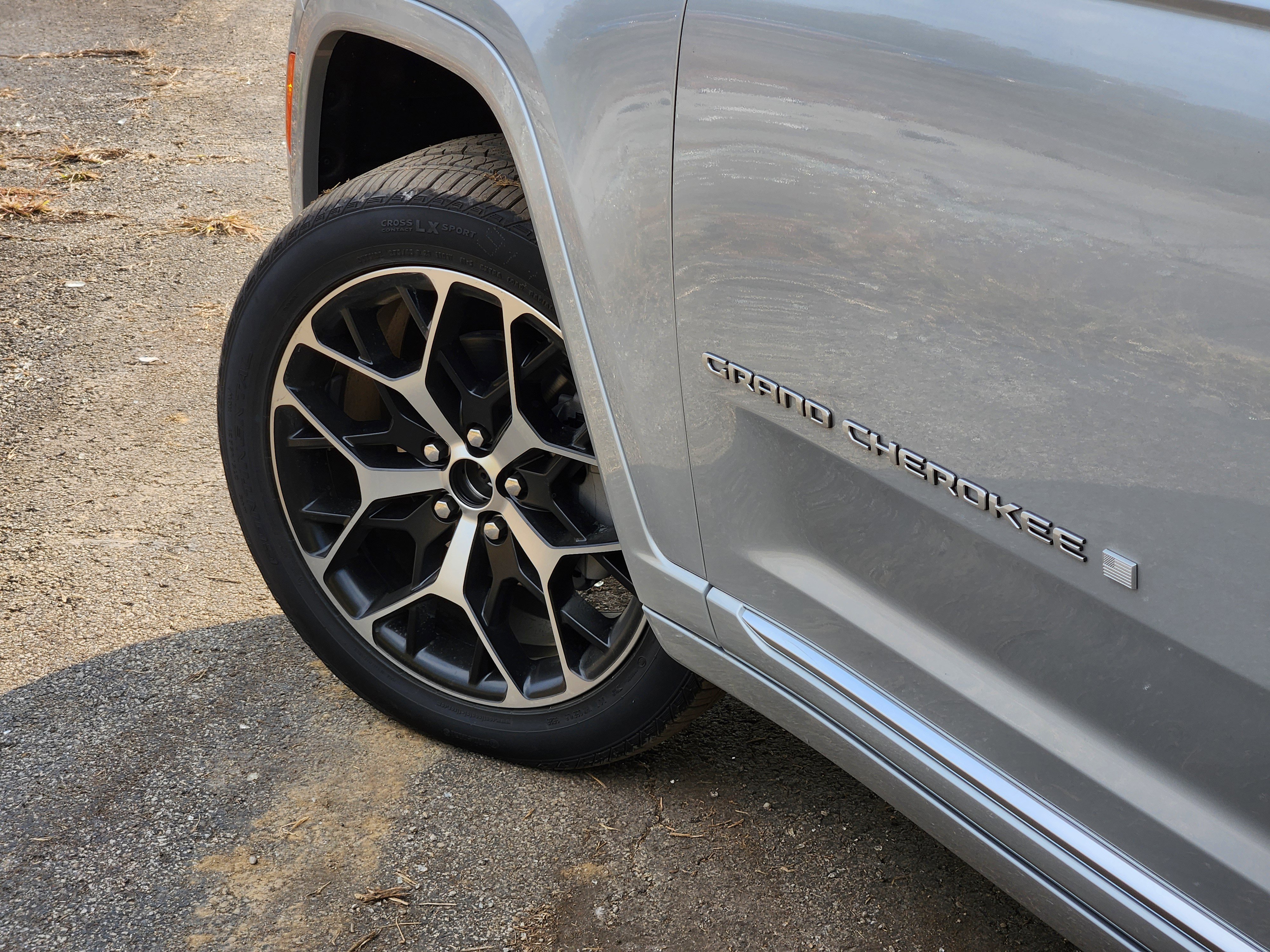 New 2025 Jeep Grand Cherokee Summit AWD/4WD image 18