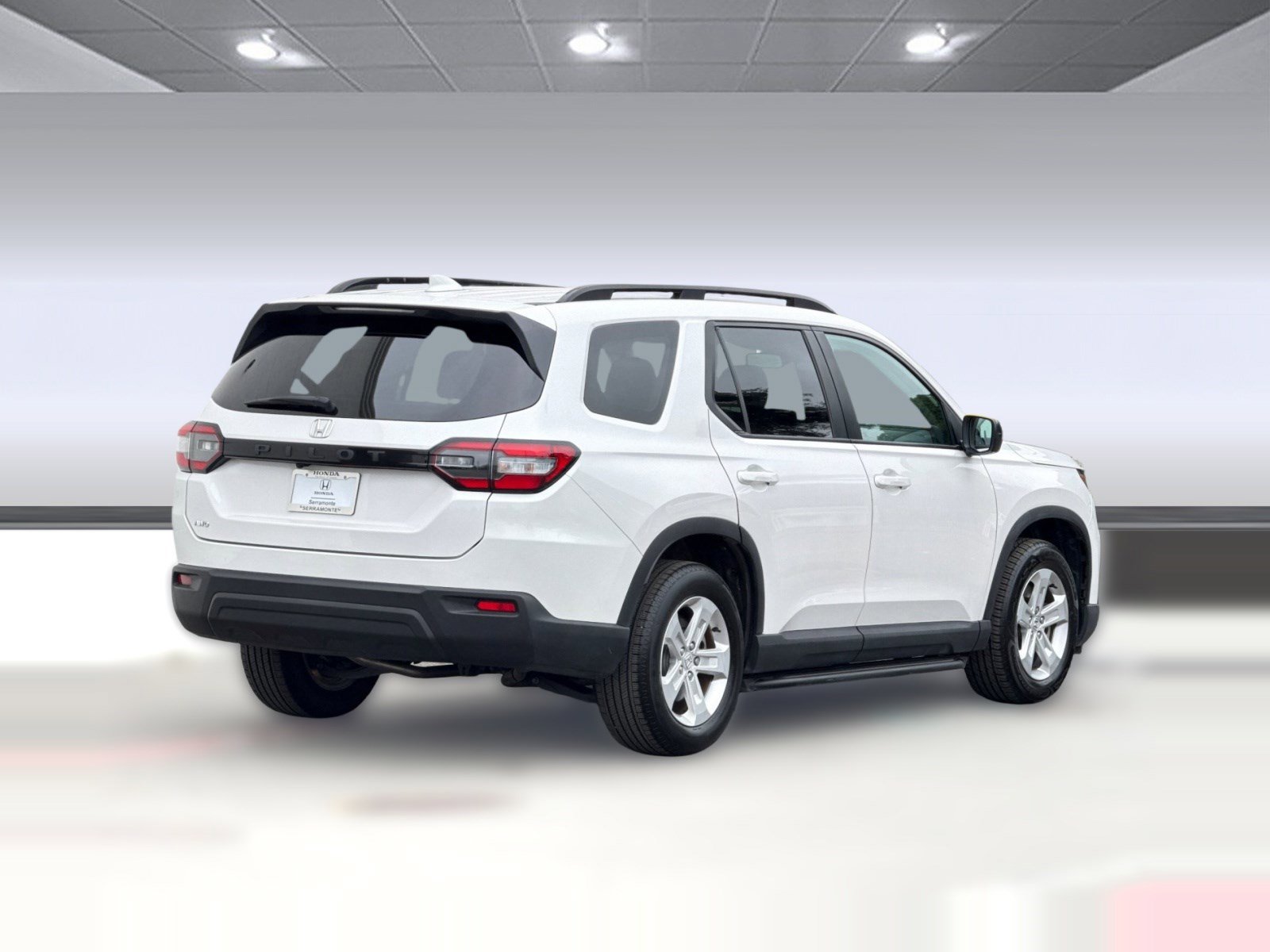 Certified 2023 Honda Pilot LX image 8