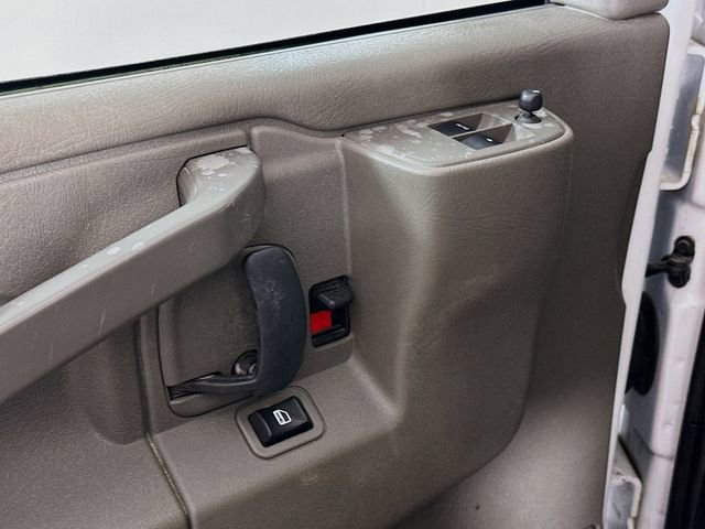 Used 2022 Chevrolet Express 3500 LS image 18