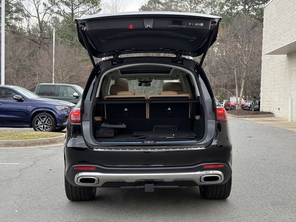 New 2026 Mercedes-Benz GLS 450 4MATIC image 16