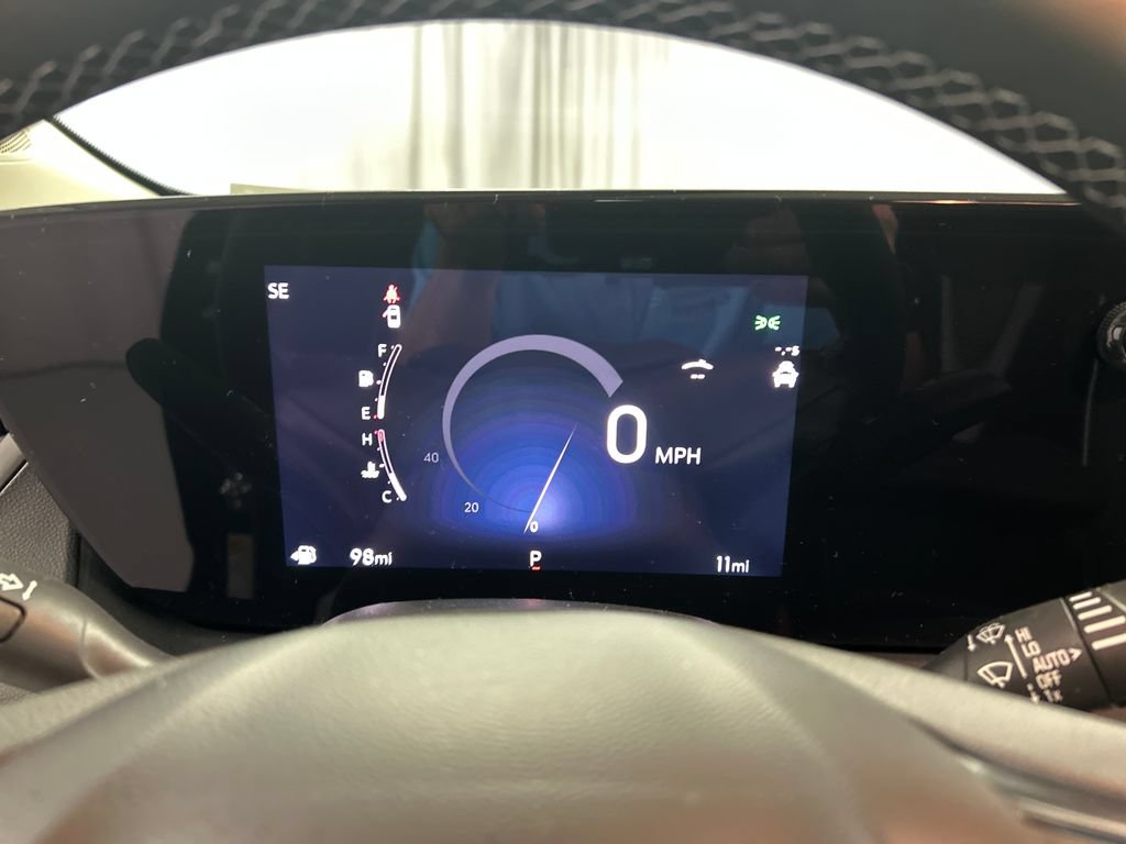 New 2026 Buick Encore GX Avenir w/ Avenir Technology Package FWD image 14