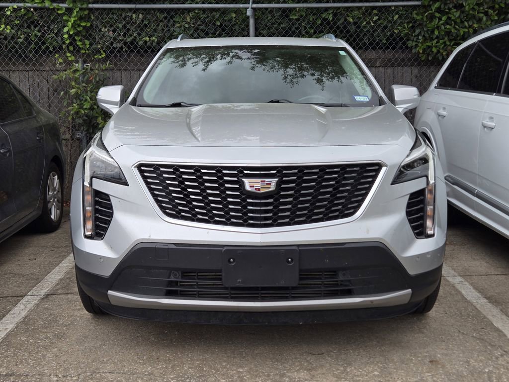 Used 2021 Cadillac XT4 Premium Luxury image 4