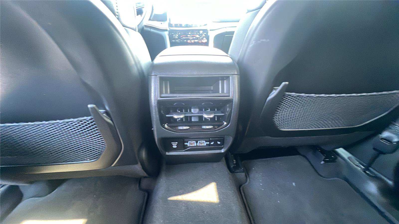 Certified 2022 Jeep Grand Cherokee Limited AWD/4WD image 18