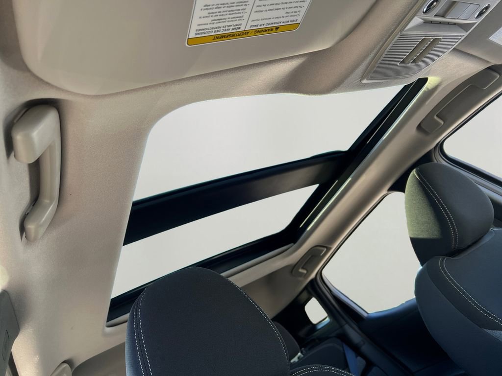 Used 2026 Nissan Kicks SV w/ SV Premium Package image 6