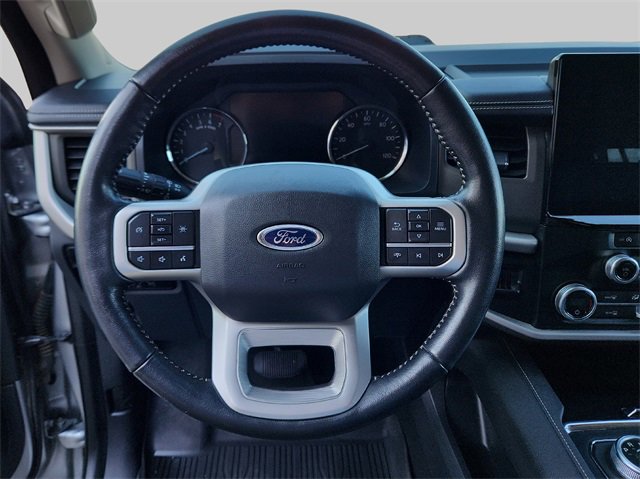 Used 2024 Ford Expedition XLT image 23