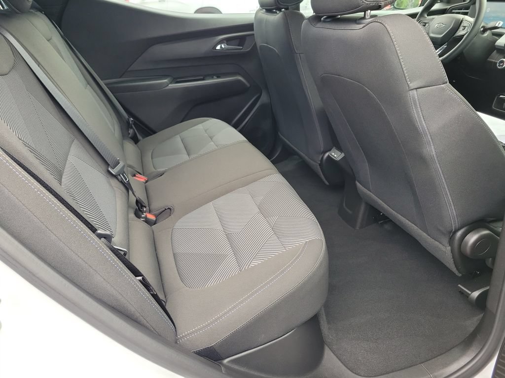 Used 2027 Chevrolet Bolt LT w/ Comfort Package FWD image 18