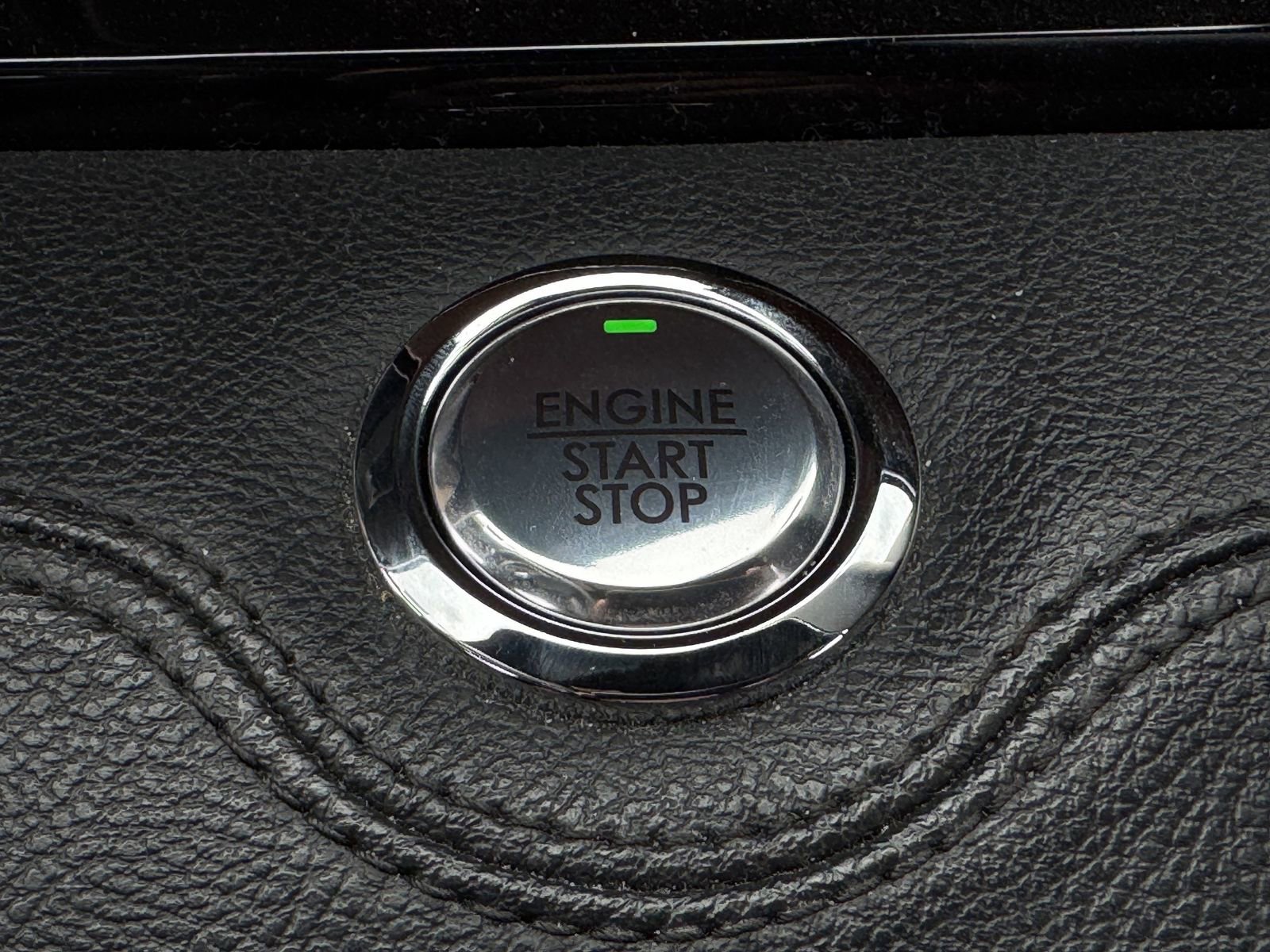 Used 2022 Lincoln Navigator L Reserve AWD/4WD image 21