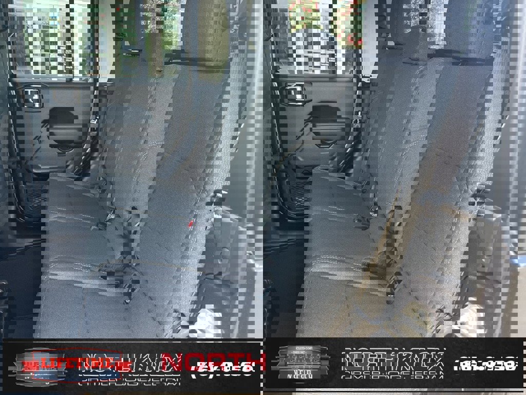 New 2025 Jeep Gladiator Sport image 13