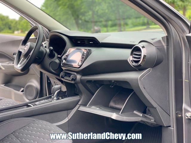 Used 2022 Nissan Kicks SV FWD image 17