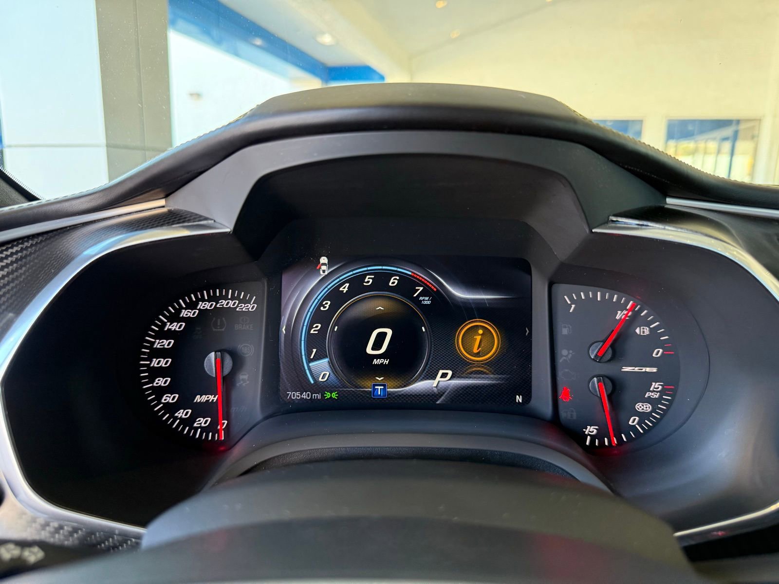 Used 2016 Chevrolet Corvette Z06 w/ 3LZ Preferred Equipment Group image 18