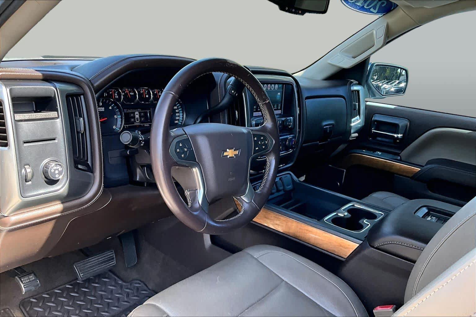 Used 2018 Chevrolet Silverado 1500 LTZ RWD image 18