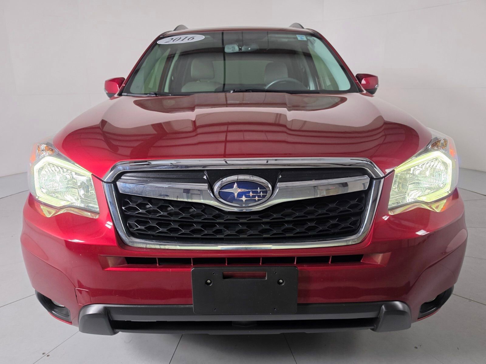 Used 2016 Subaru Forester 2.5i Touring w/ Popular Package #2 AWD/4WD image 8