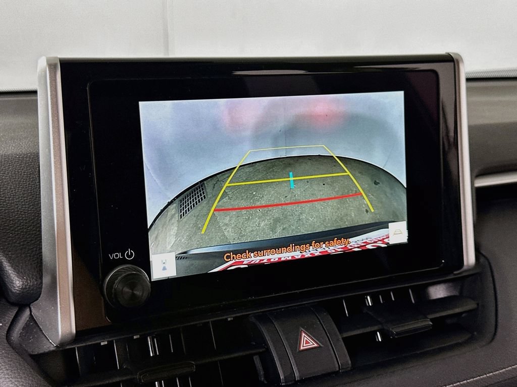Used 2025 Toyota RAV4 XLE FWD image 10