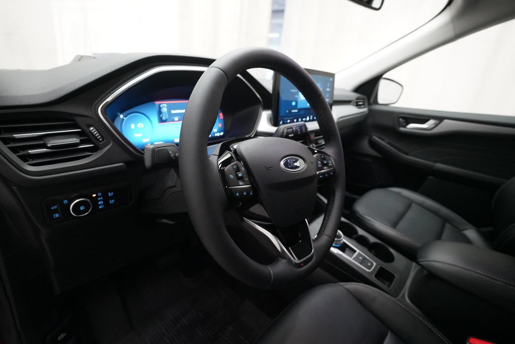 Used 2024 Ford Escape Platinum AWD/4WD image 8