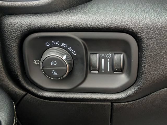 Certified 2026 RAM 3500 Laramie AWD/4WD image 14