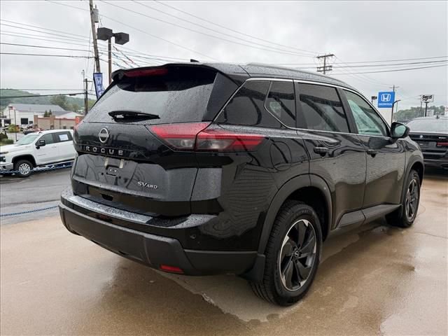 Used 2024 Nissan Rogue SV w/ SV Premium Package AWD/4WD image 5