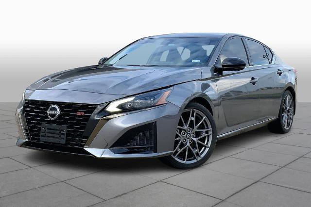 Used 2023 Nissan Altima 2.0 SR image 1