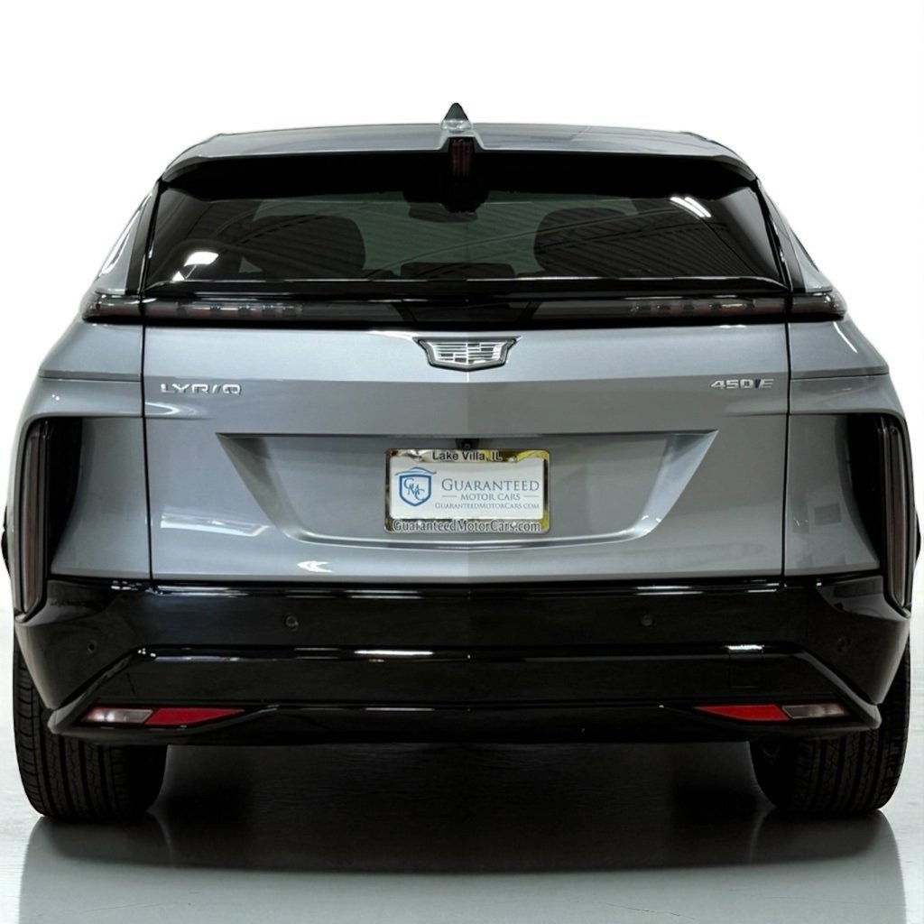 Used 2024 Cadillac Lyriq Sport image 9