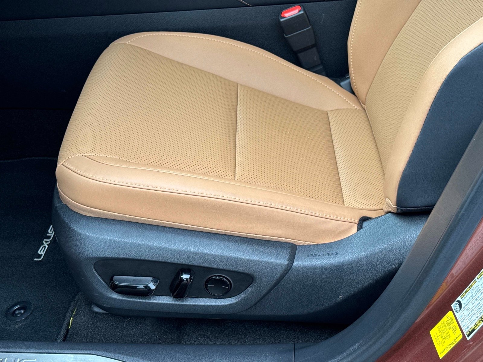 Certified 2025 Lexus RX 350 Premium w/ Accessory Package (Z1) FWD image 21