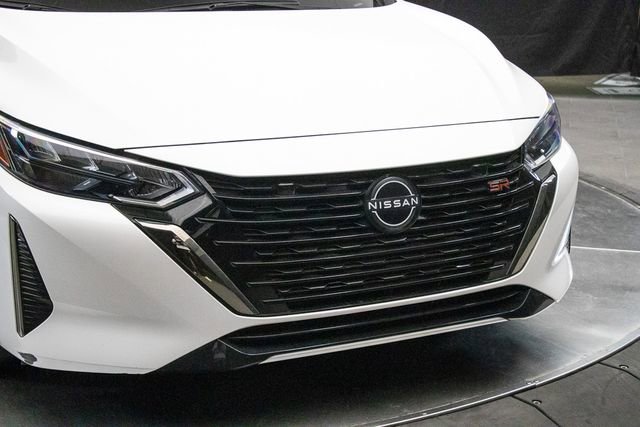Used 2024 Nissan Sentra SR image 3