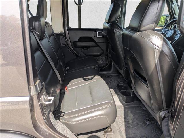 Used 2019 Jeep Wrangler Unlimited Sahara AWD/4WD image 18