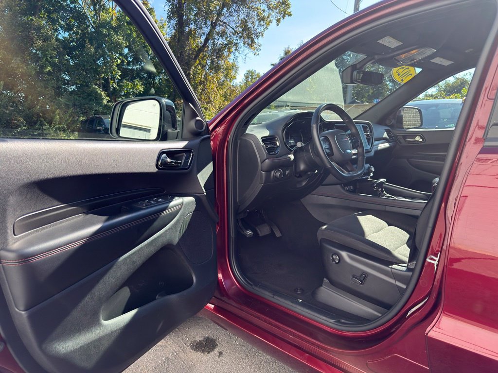 Used 2025 Dodge Durango GT AWD/4WD image 17