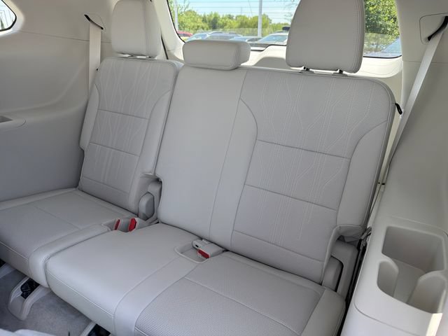 New 2026 Buick Enclave Avenir w/ Super Cruise Package AWD/4WD image 20