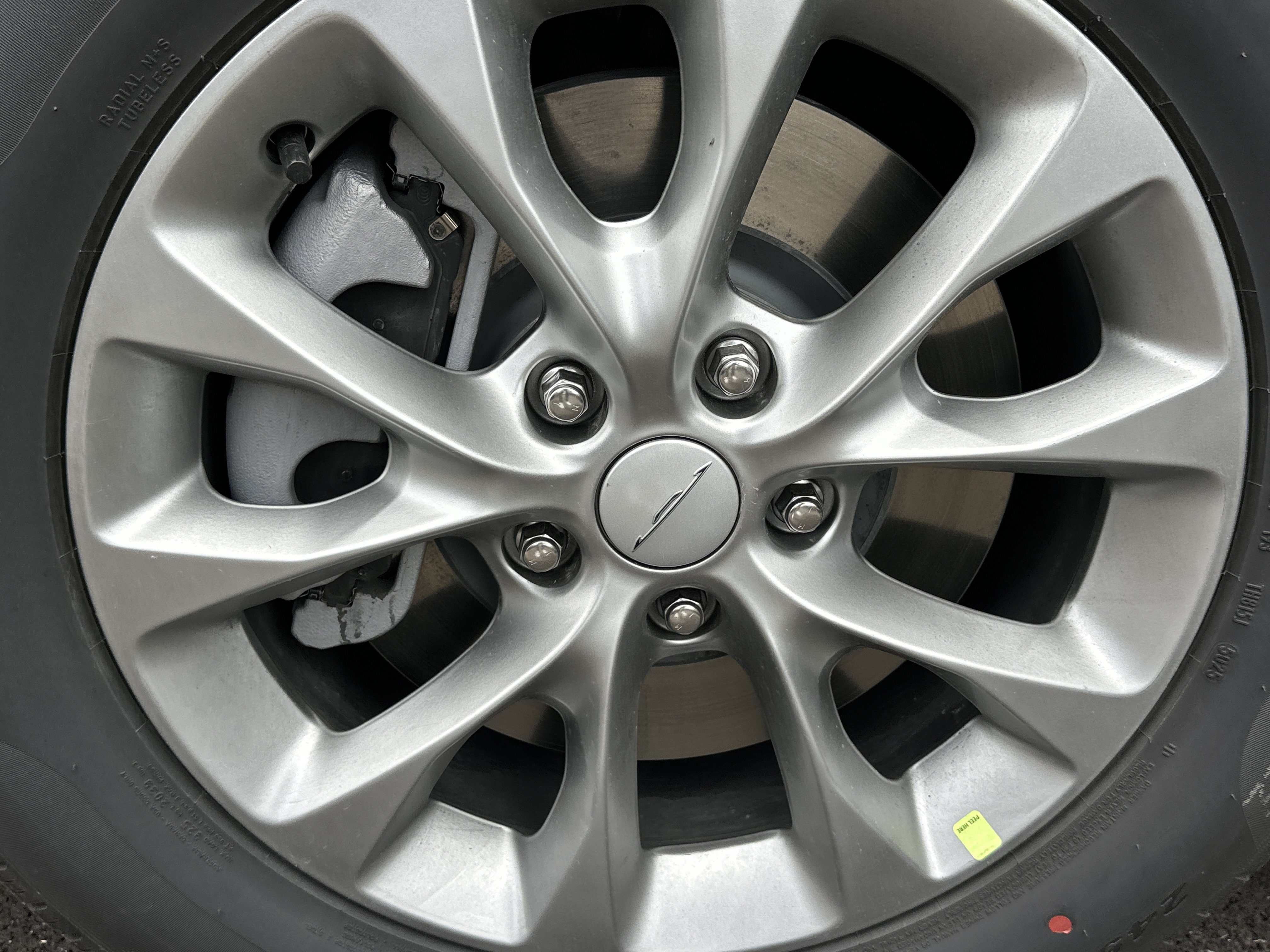 New 2027 Chrysler Pacifica Select AWD/4WD image 33