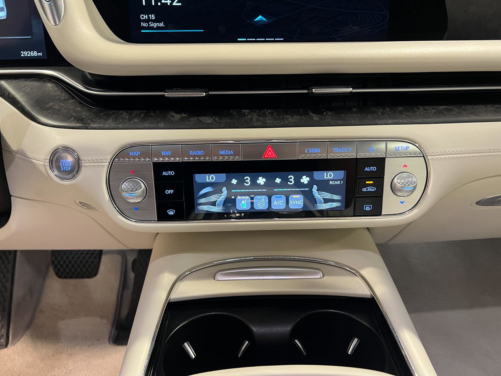 Used 2023 Genesis G90 3.5T image 19