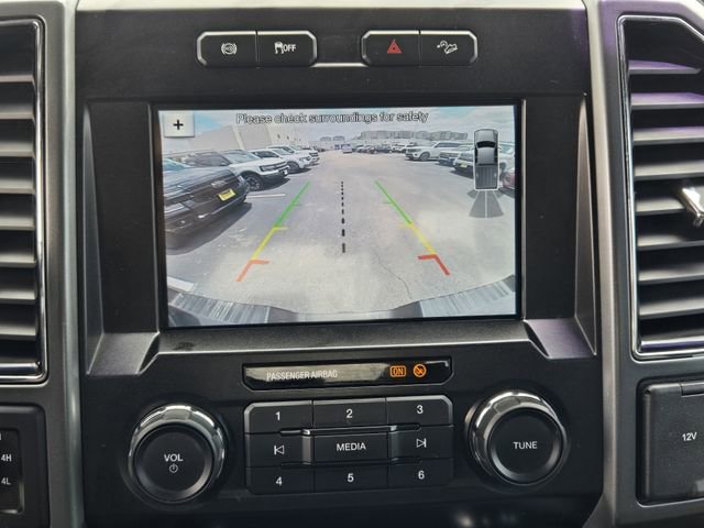 Used 2019 Ford F250 XLT w/ XLT Premium Package AWD/4WD image 17