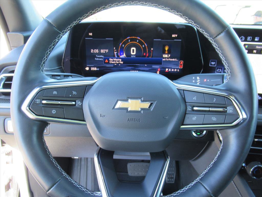 Used 2025 Chevrolet Traverse LT image 24