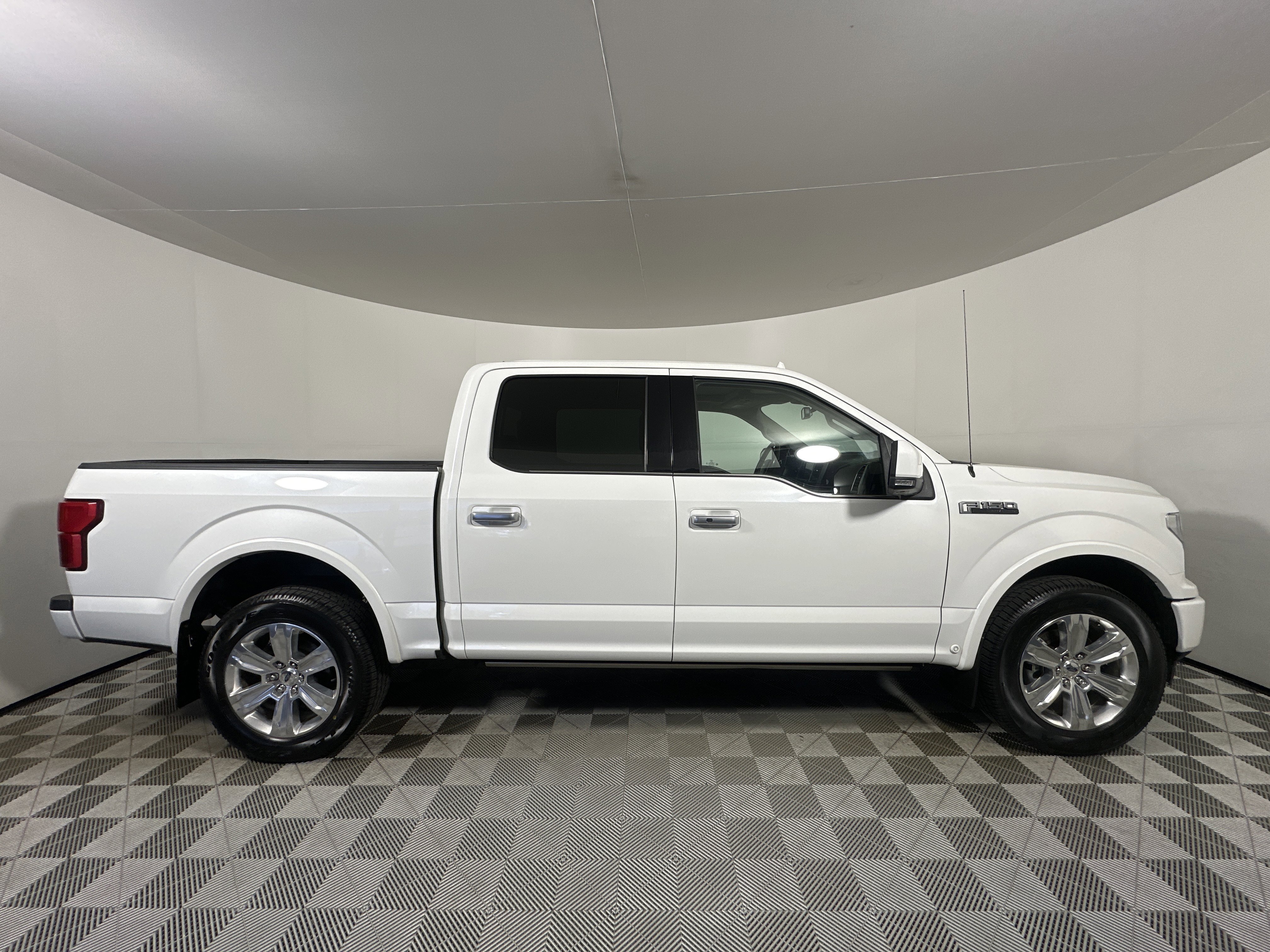 Used 2020 Ford F150 Limited w/ Trailer Tow Package AWD/4WD image 8