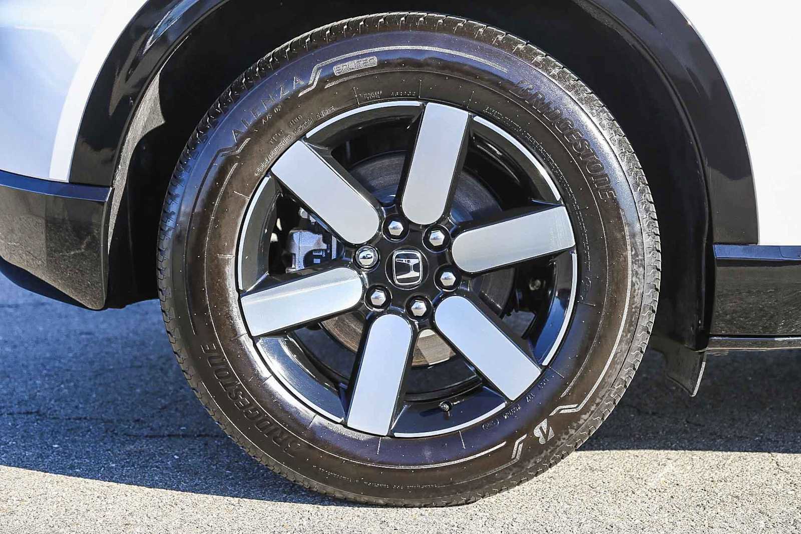 Certified 2025 Honda Prologue Touring image 11