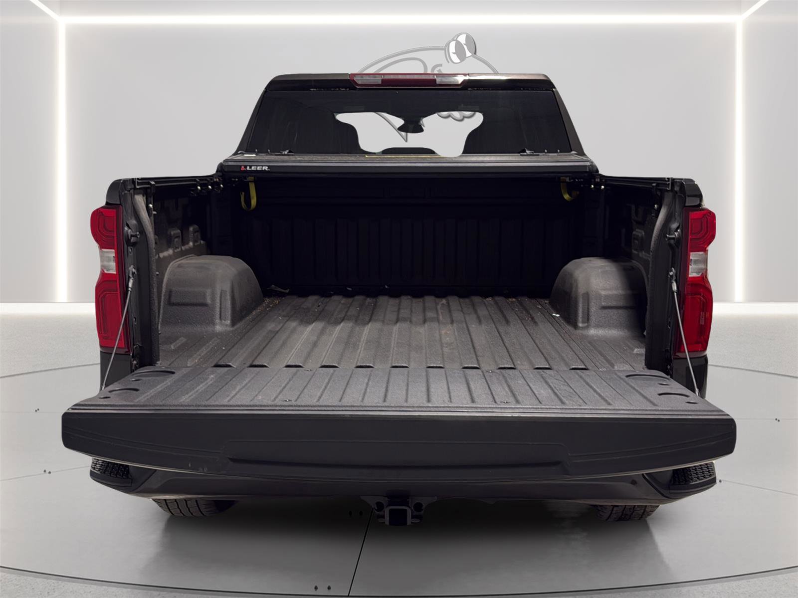 Used 2021 Chevrolet Silverado 1500 Custom w/ Safety Confidence Package AWD/4WD image 9
