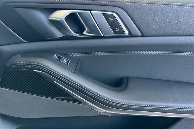 New 2026 BMW X5 M60i image 19