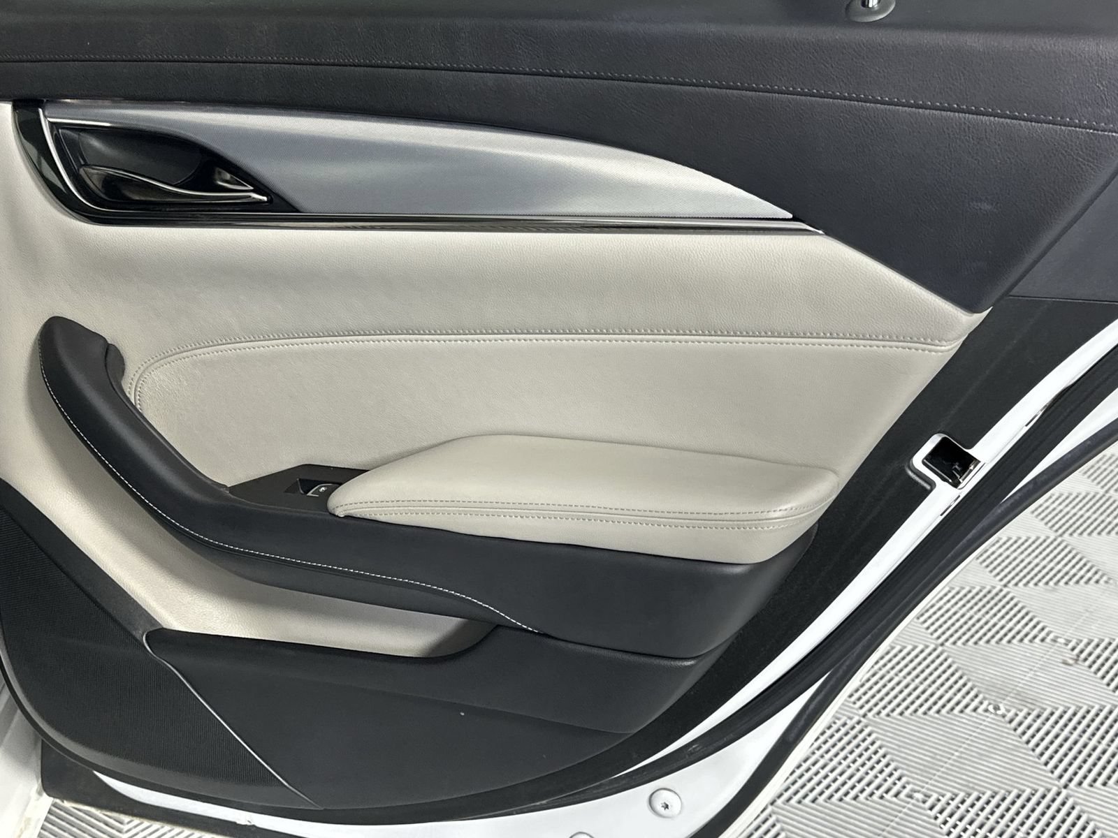 Used 2019 Cadillac CTS Sedan w/ Seating Package RWD image 32