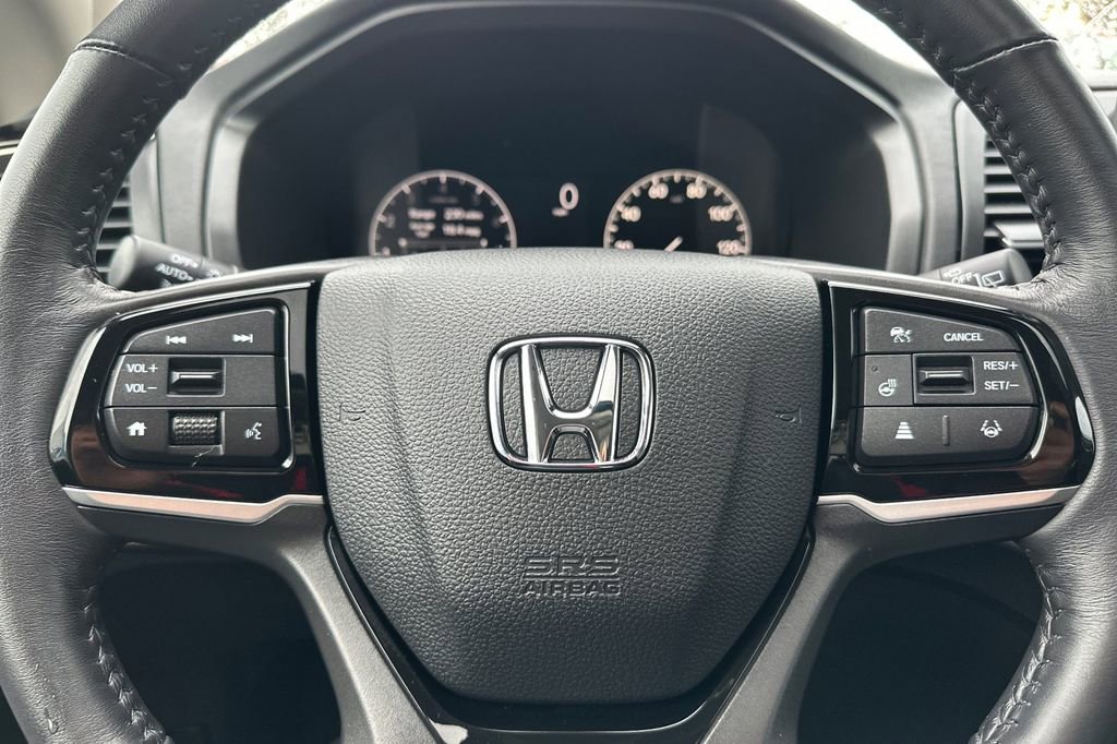 Used 2025 Honda Odyssey Elite image 21