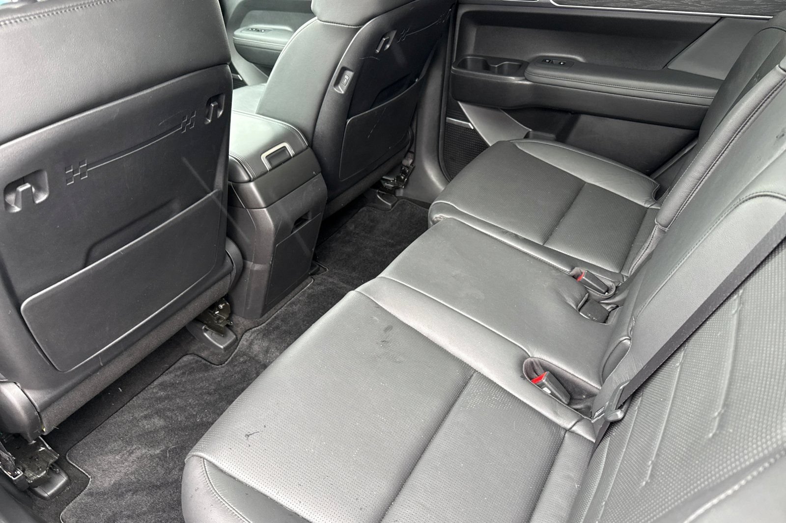 Used 2024 Hyundai Santa Fe Limited AWD/4WD image 12