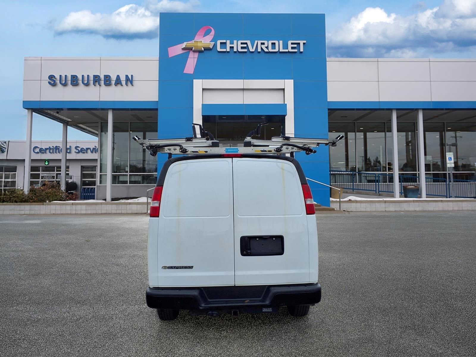 Used 2019 Chevrolet Express 2500 w/ Enhanced Convenience Package RWD image 6