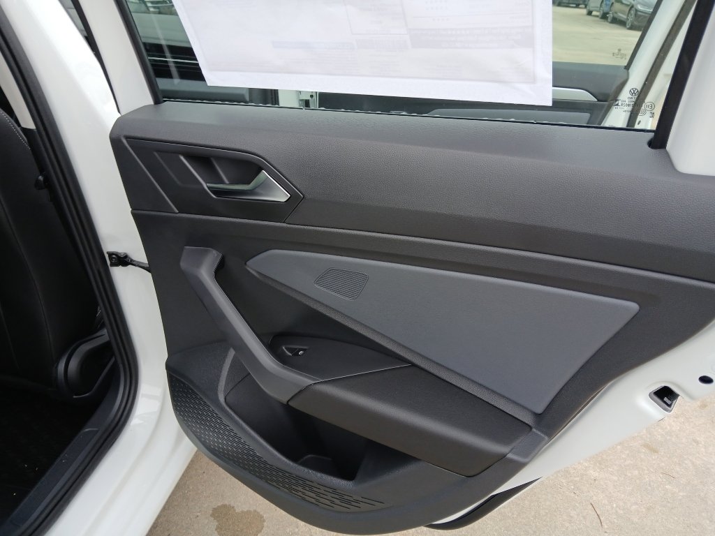 New 2026 Volkswagen Jetta SE FWD image 21