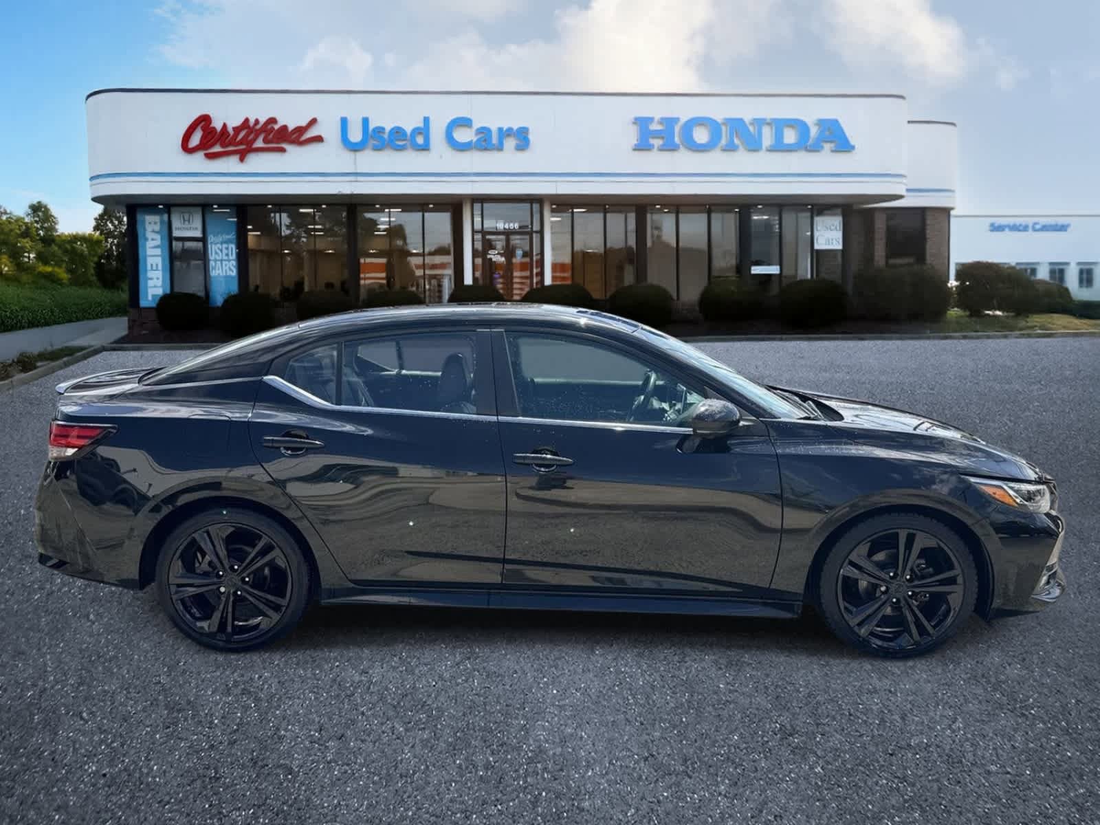 Used 2020 Nissan Sentra SR w/ Premium Package FWD image 6