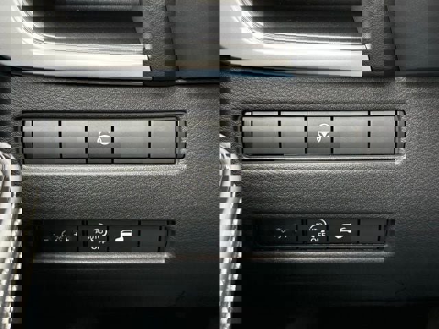 New 2026 Nissan Rogue SV w/ SV Premium Package image 31